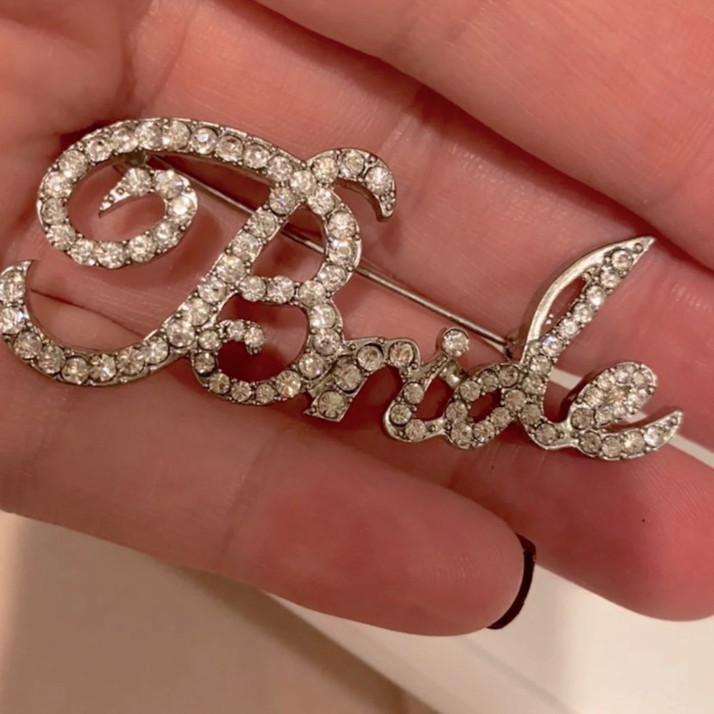 Bride brooch